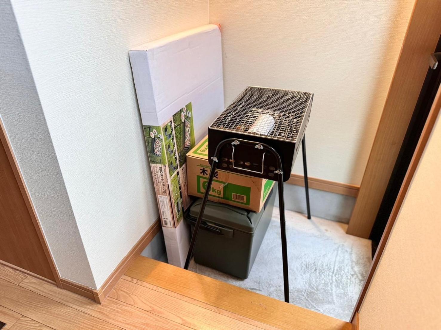 Tomari Apartment *